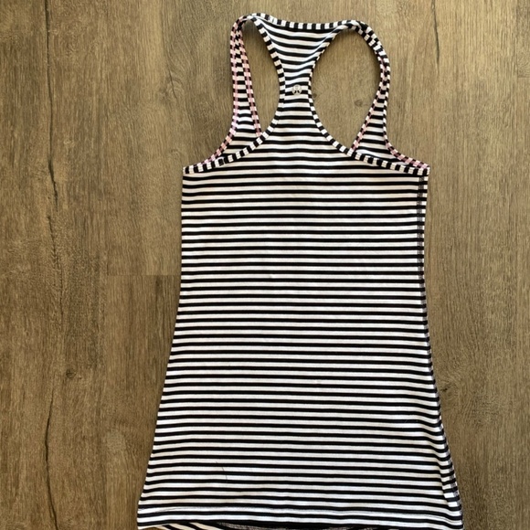 LULULEMON Cool Racerback Tank Classic Stripe Black and White Small - Picture 11 of 13
